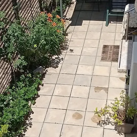 Mvine דירה נסבר